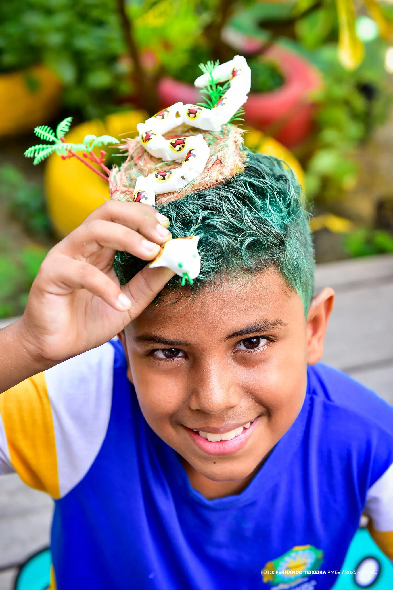 1760010147 974 Dia do Cabelo Maluco anima alunos com penteados criativos