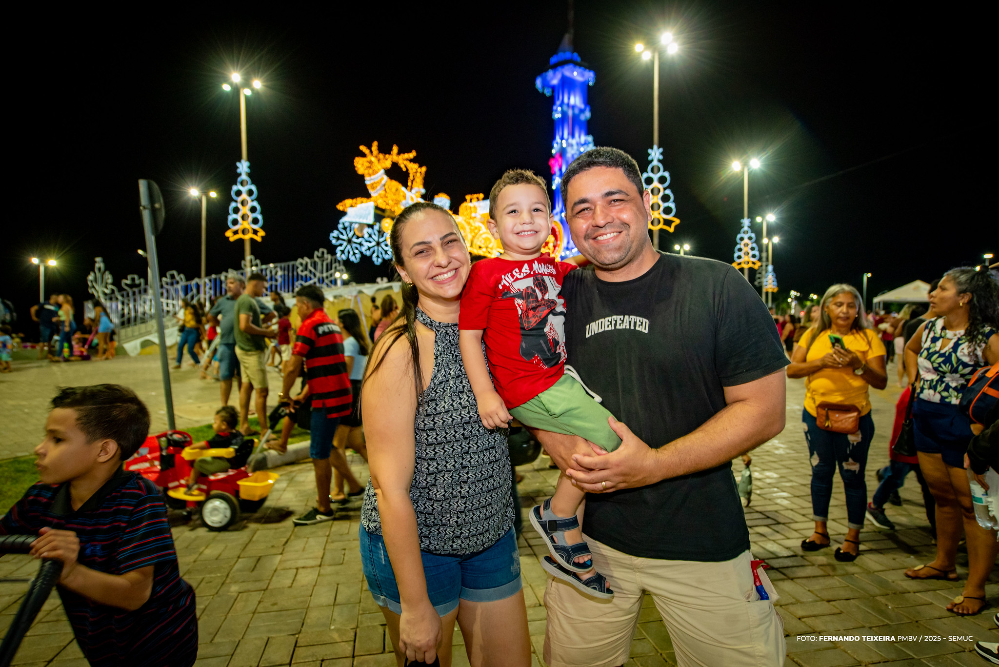 1762789846 148 Boa Vista inaugura iluminacao natalina com emocao e cores