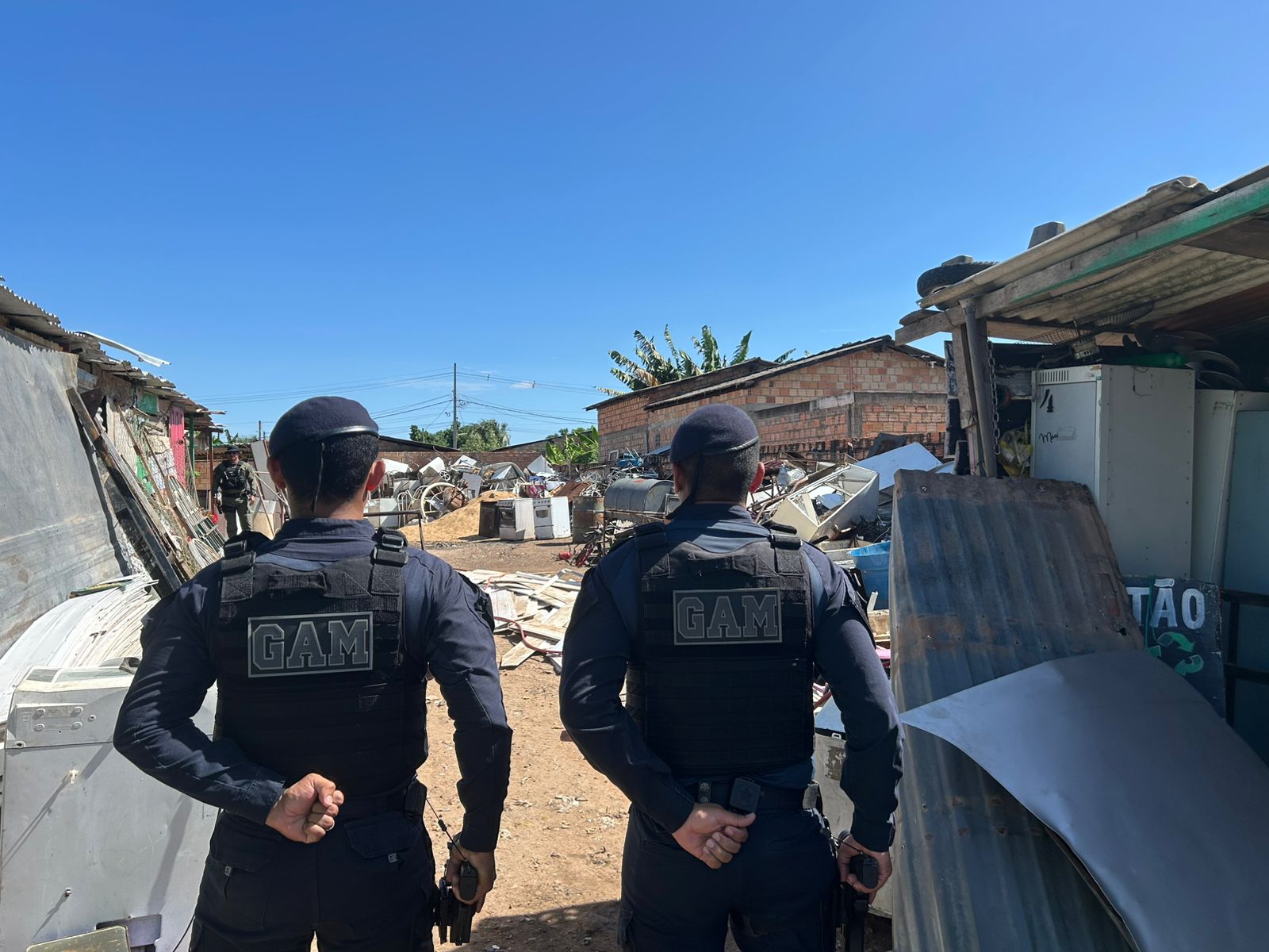 1764239117 732 Operacao conjunta intensifica fiscalizacao em ferros velhos de Boa Vista