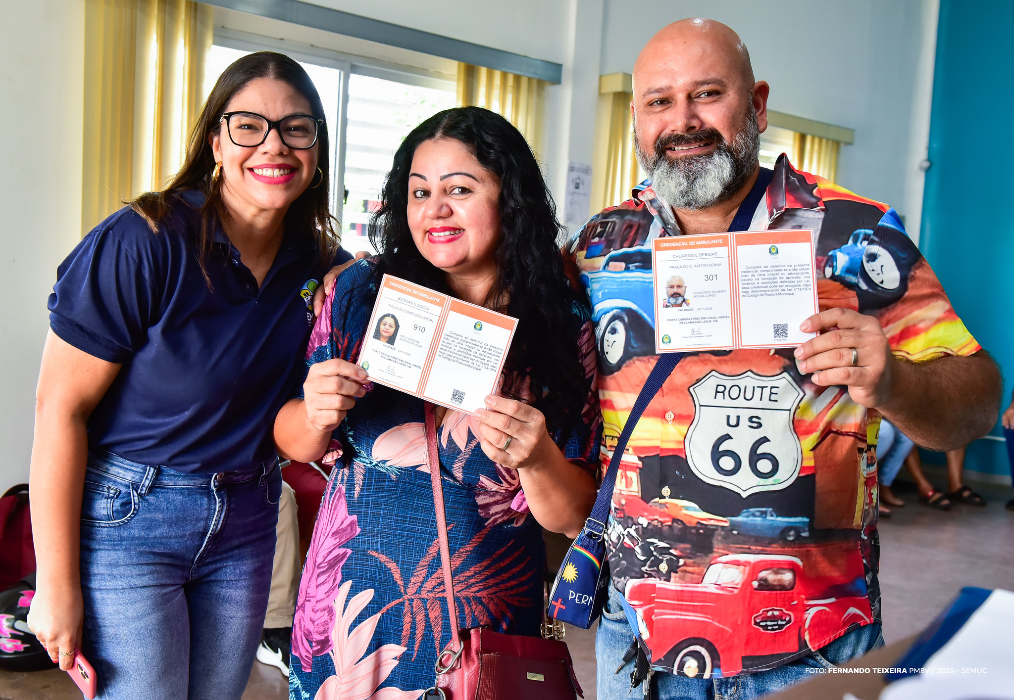 1764475492 66 Prefeitura conclui cadastramento de ambulantes e entrega 400 carteirinhas