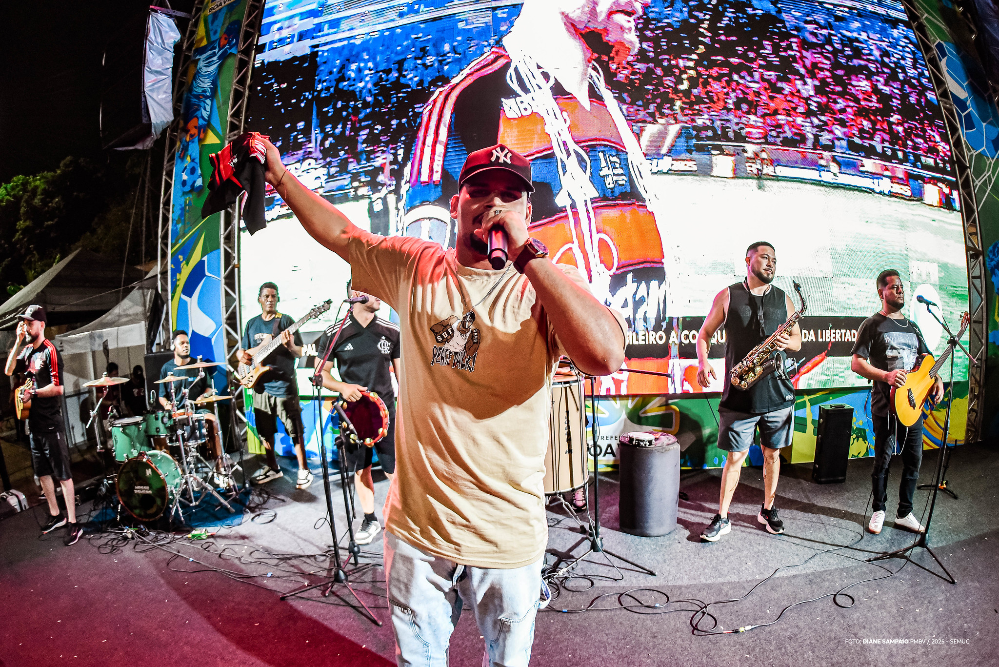 1764649094 894 Milhares em Boa Vista celebram titulo do Flamengo na Libertadores