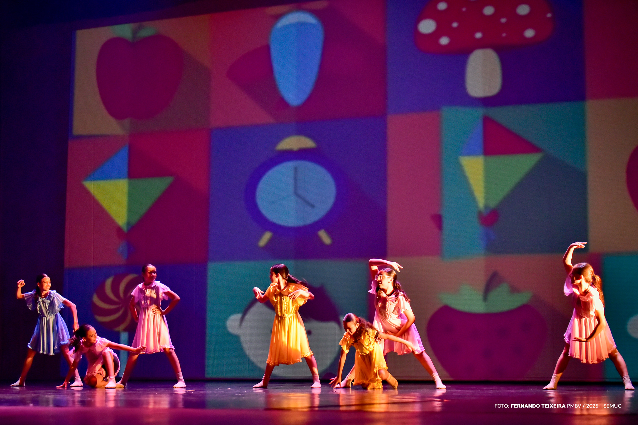 1770743574 748 Prefeitura abre inscricoes para Ballet Classico no Teatro Municipal