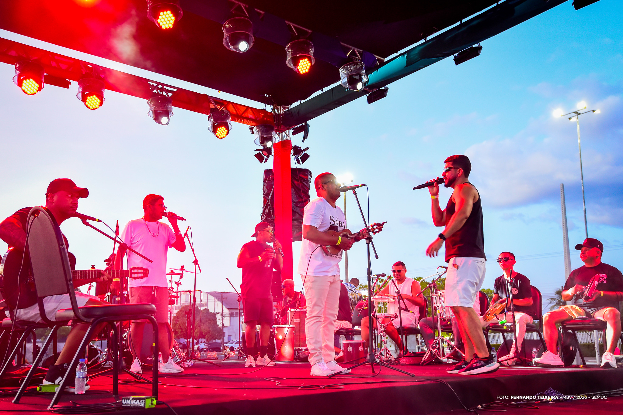 1771424833 892 Terra Samba e blocos encerram Carnaval 2026 na Paracat