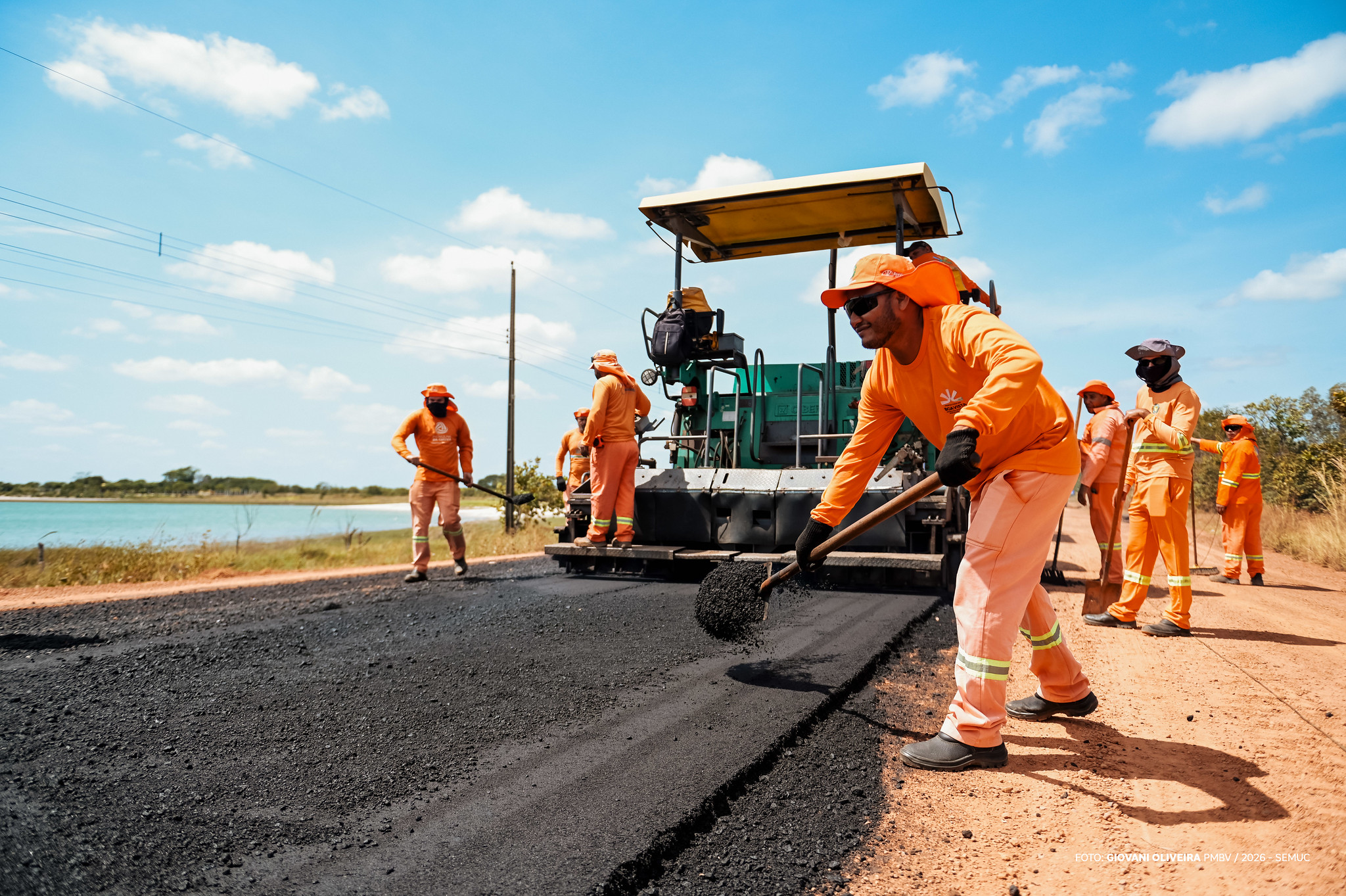 Boa Vista amplia asfaltamento e melhora mobilidade urbana e rural