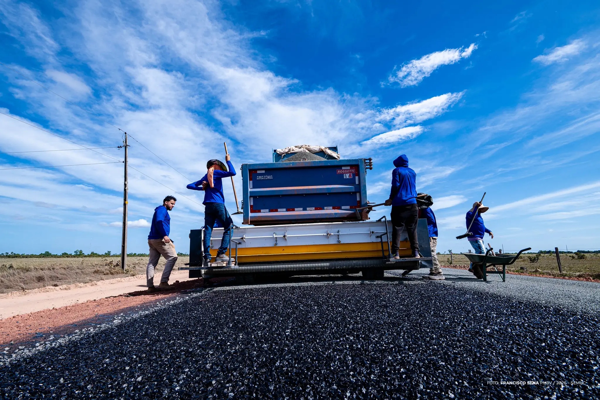 Boa Vista amplia asfaltamento e melhora mobilidade urbana e rural