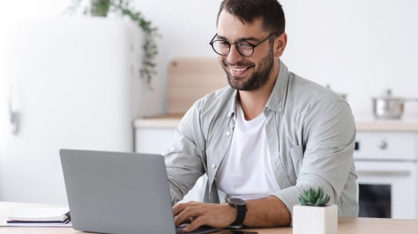 Vagas remotas: 75 oportunidades de trabalho à distância [04/03]