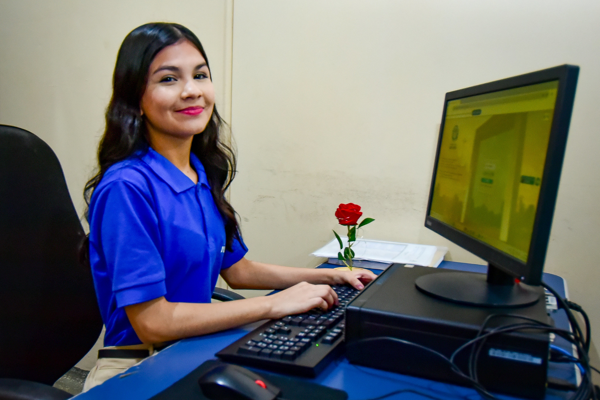 1775035074 243 Linha e tecido tecem um novo futuro