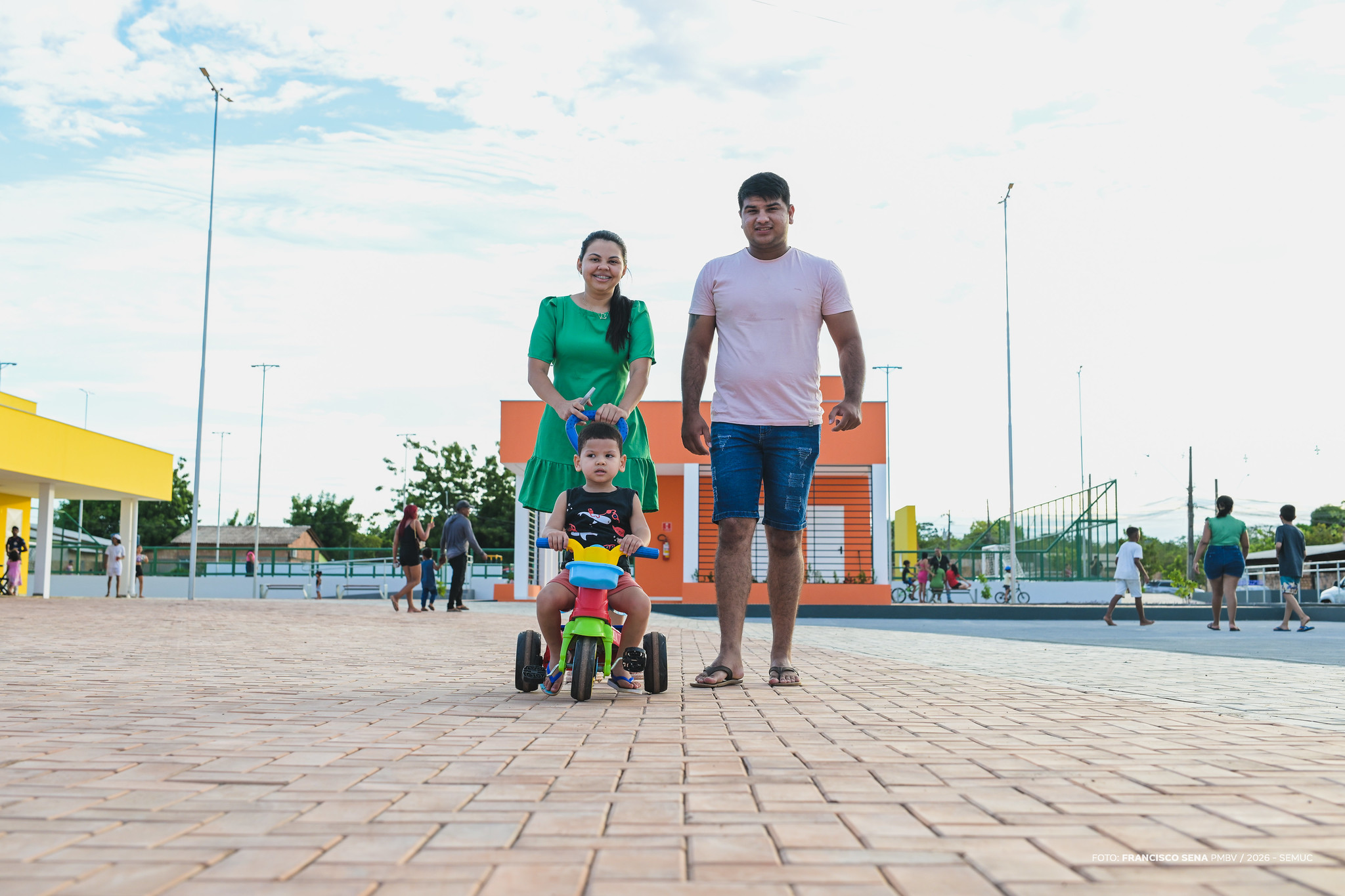 1775121974 417 Praca Tuti Lopes e inaugurada no Joao de Barro