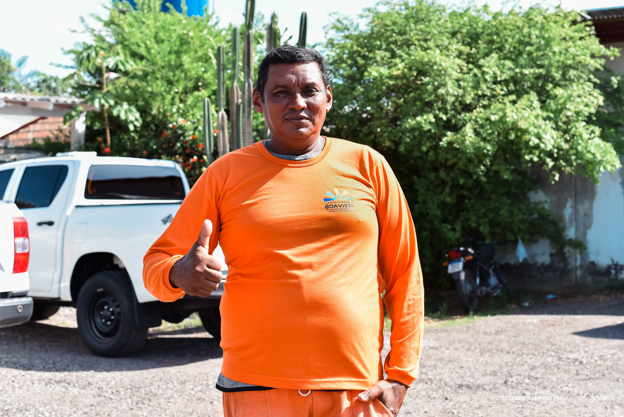 1776120827 494 Boa Vista entrega 80 kits de fardamento a operadores