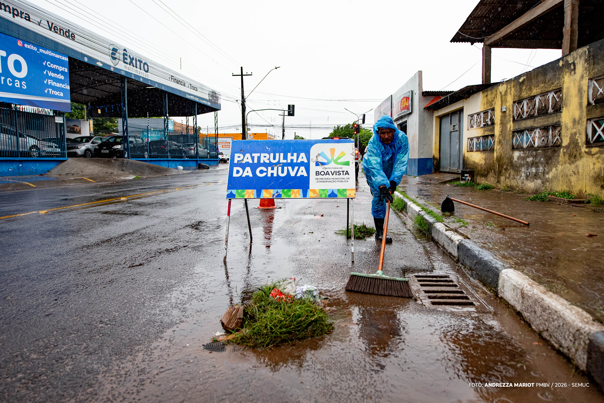 1776902295 861 Chuvas fortes em Boa Vista prefeitura intensifica limpeza de bueiros