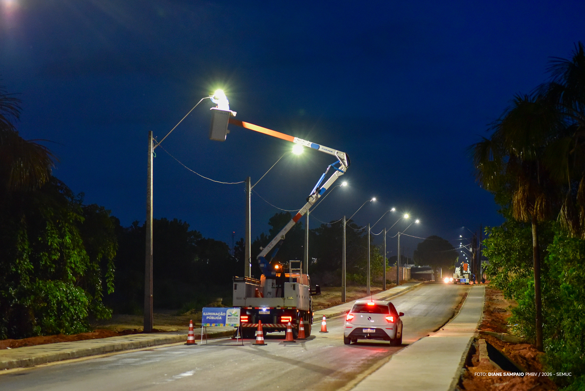 1777119192 518 Praca do Mirandinha recebe urbanizacao iluminacao LED e estacionamento
