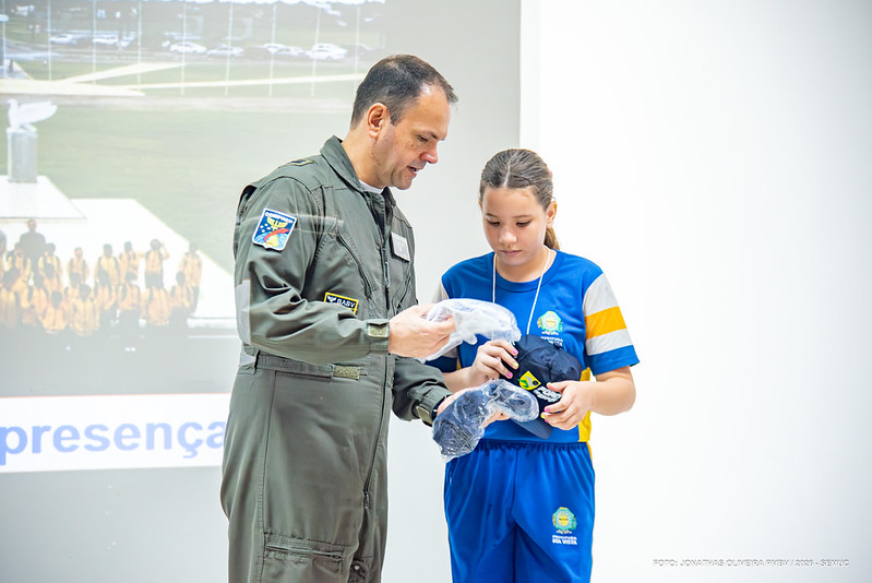1777957494 283 Novo ciclo esportivo entre escolas municipais e Base Aerea