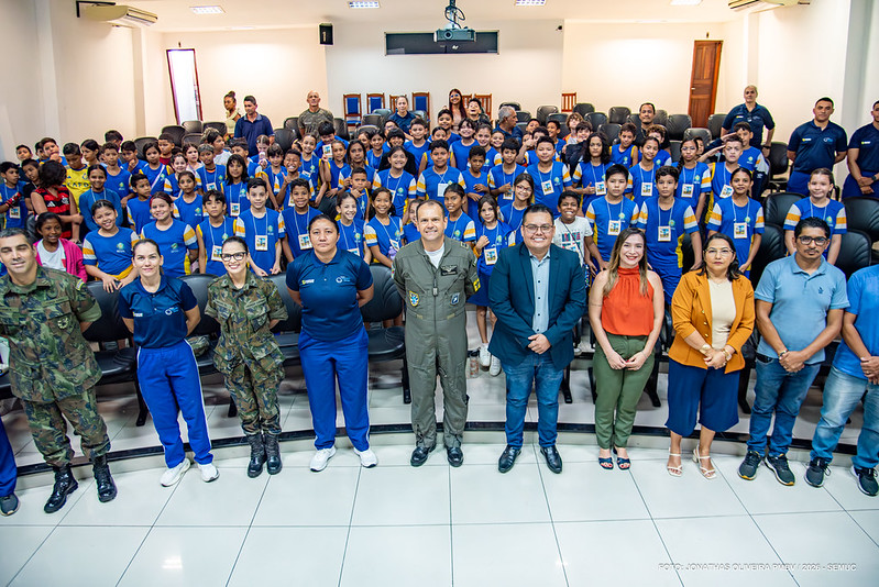 1777957494 348 Novo ciclo esportivo entre escolas municipais e Base Aerea