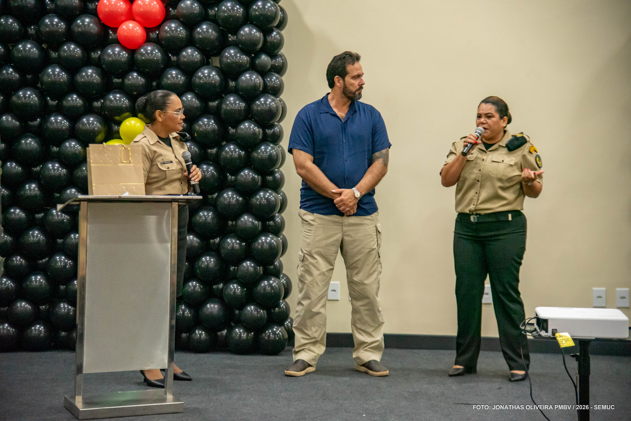 1778594025 893 Prefeitura homenageia agentes de transito durante Maio Amarelo