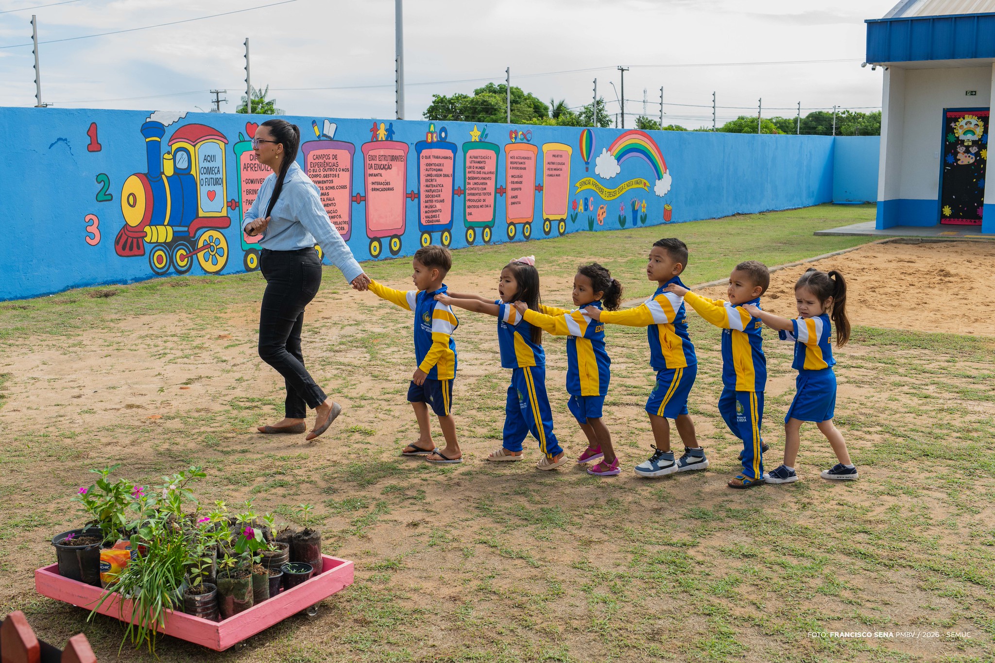 Crianças aprendem sustentabilidade e cuidado no minissítio escolar 8 1779347017 449 Criancas aprendem sustentabilidade e cuidado no minissitio escolar