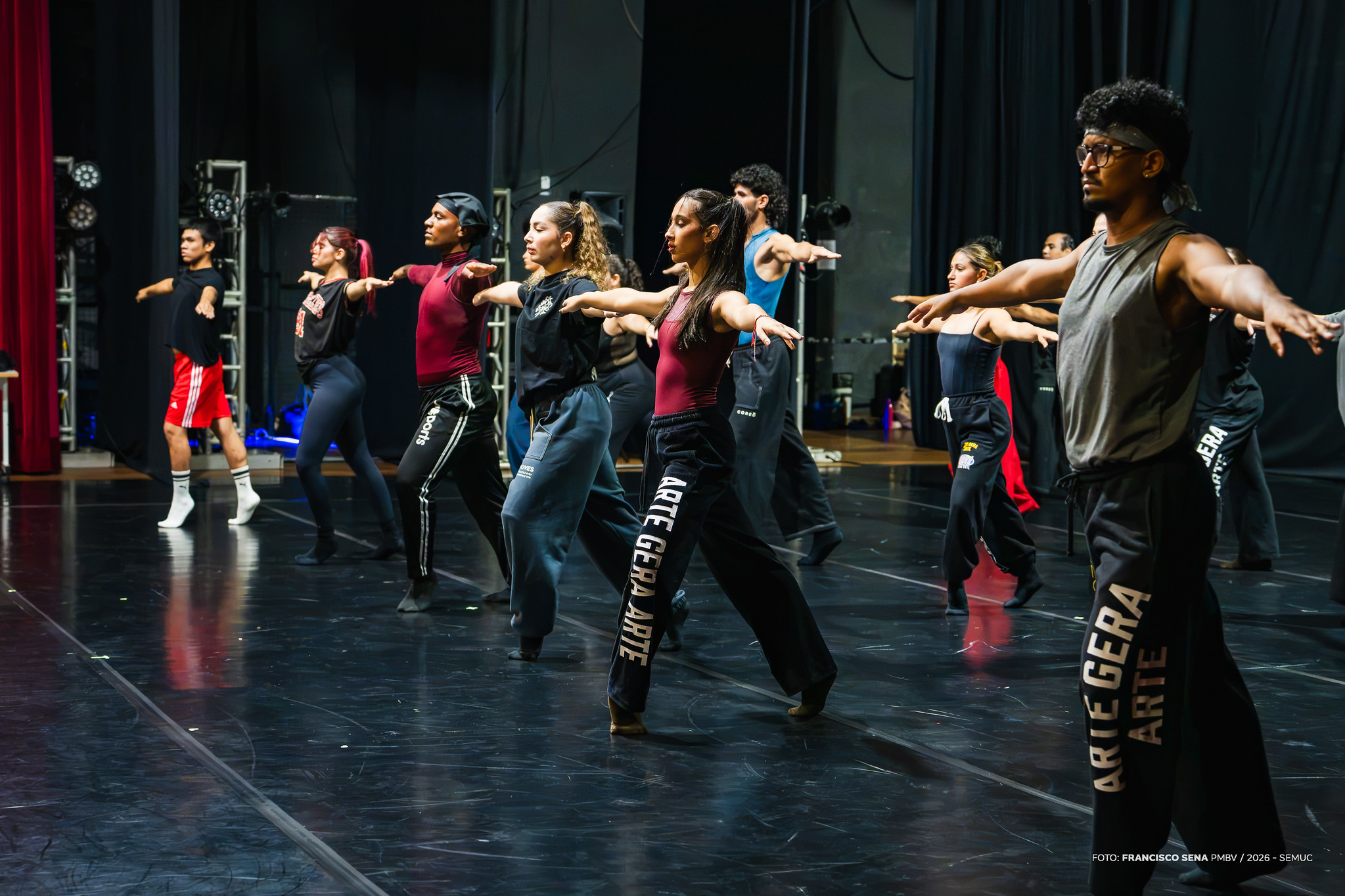 1789272542 64 Oficina gratuita de danca contemporanea com Focus no Mormaco Cultural