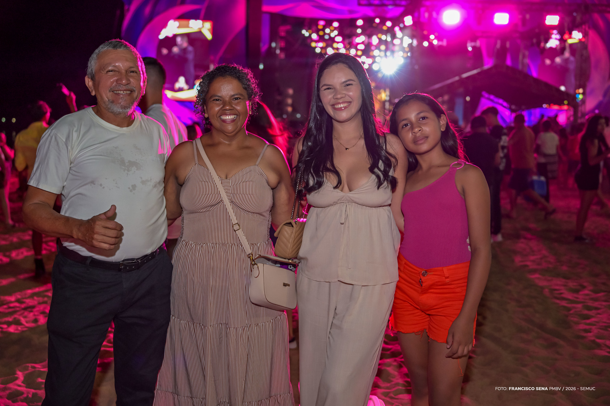 1789822192 488 Grande publico lota Parque do Rio Branco no Mormaco 2026