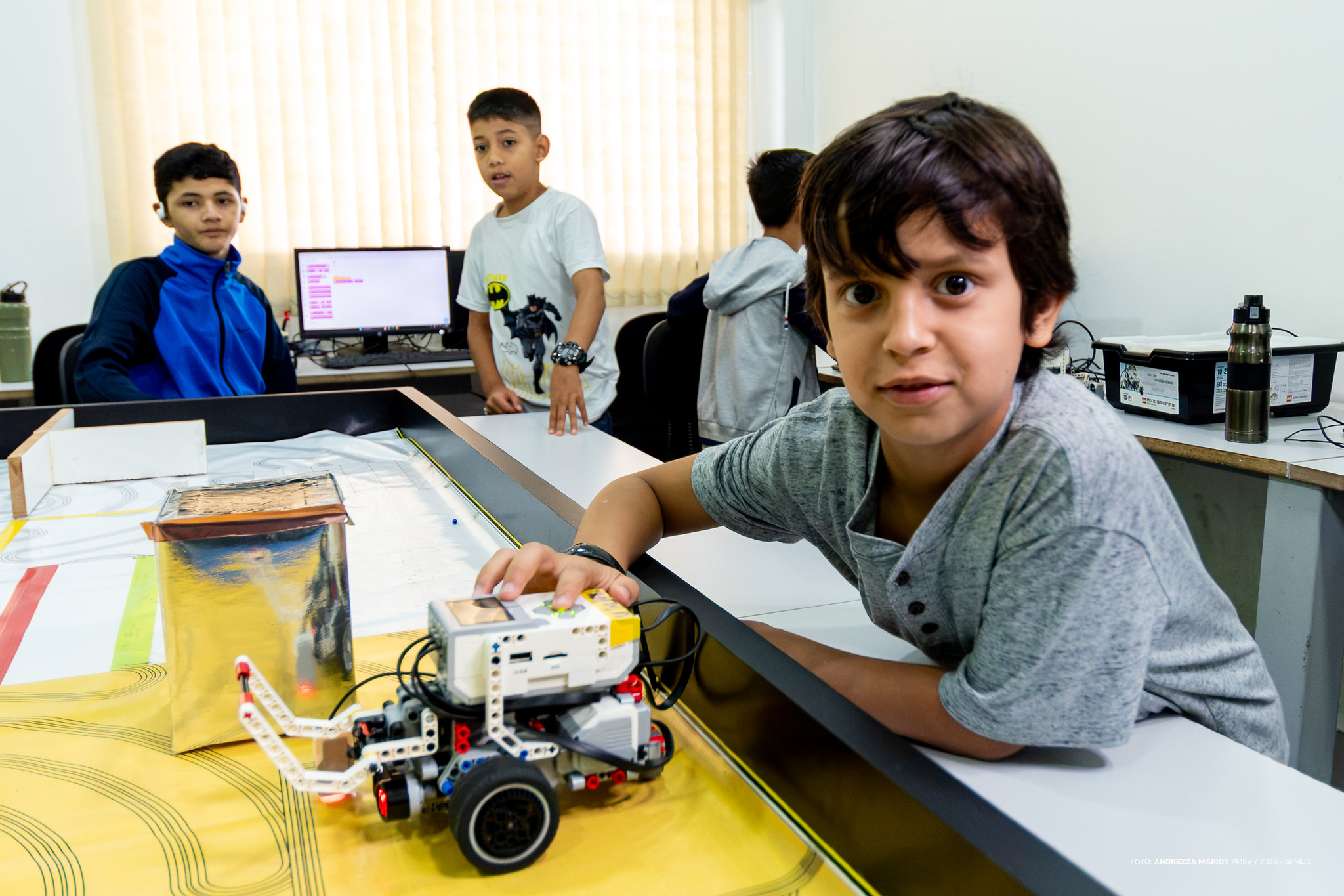 1791500433 913 Alunos do CMI se preparam para torneio de robotica