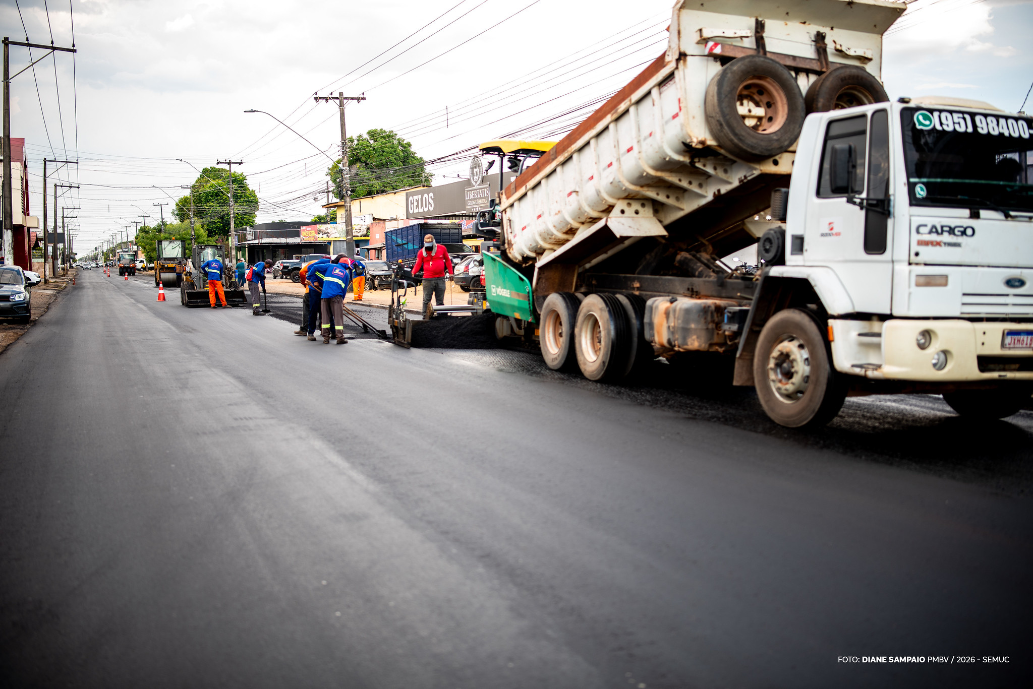 1791804319 68 Recapeamento de 2 km na av Mario Homem de Melo