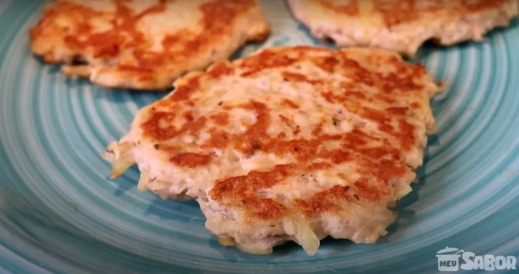 Faça hoje mesmo mini hambúrgueres de salmão e inove suas receitas! 1 447d799542b083d0222553b70d5c4f49
