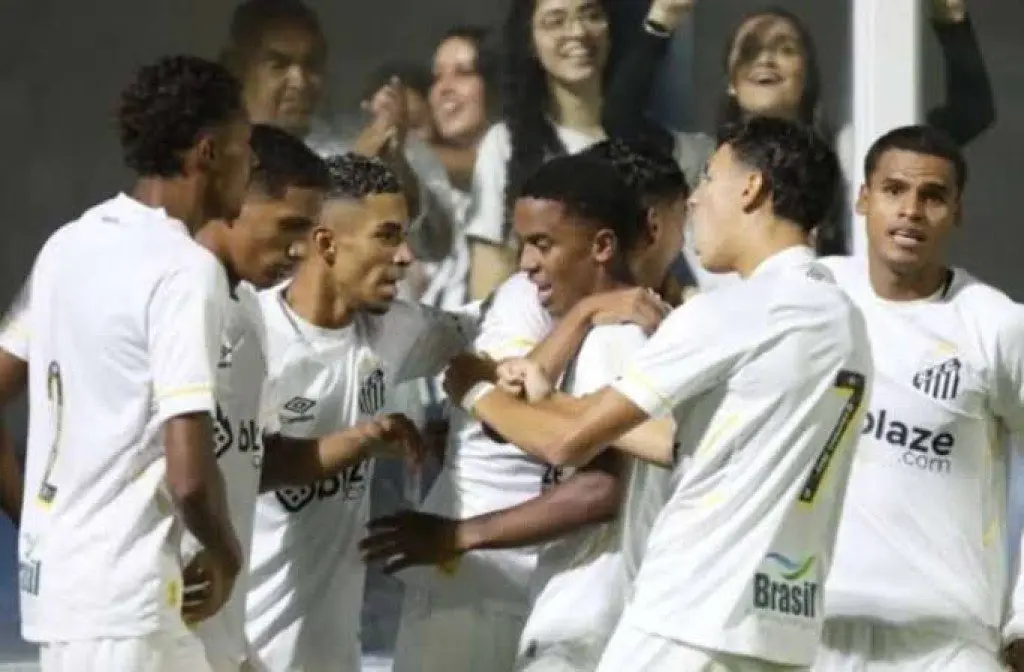 Santos goleia por 4 a 0 e Sfera elimina o Atlético-MG 1 c53a4214d11085894e1f12684cdc8152