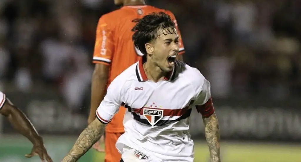 São Paulo vence de virada e se classifica na Copinha 1 e771a7c0b6978868affedb16b1f17fe0
