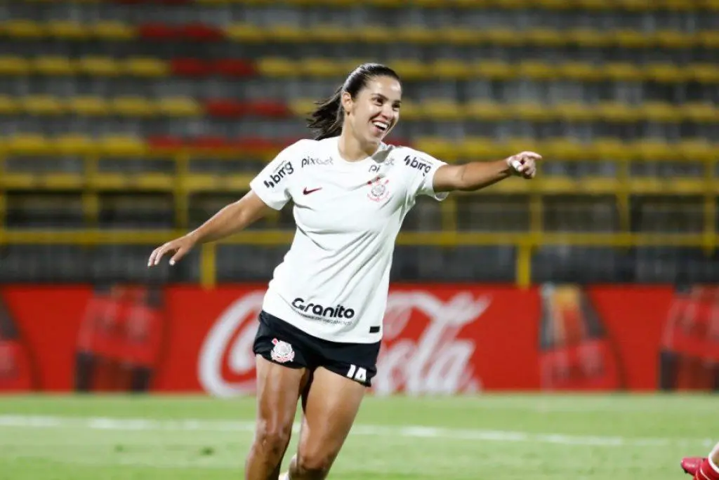 Corinthians vence e elimina Internacional da Supercopa Feminina 1 086c94b3c2416c4944f7b9eb66fcc4ec