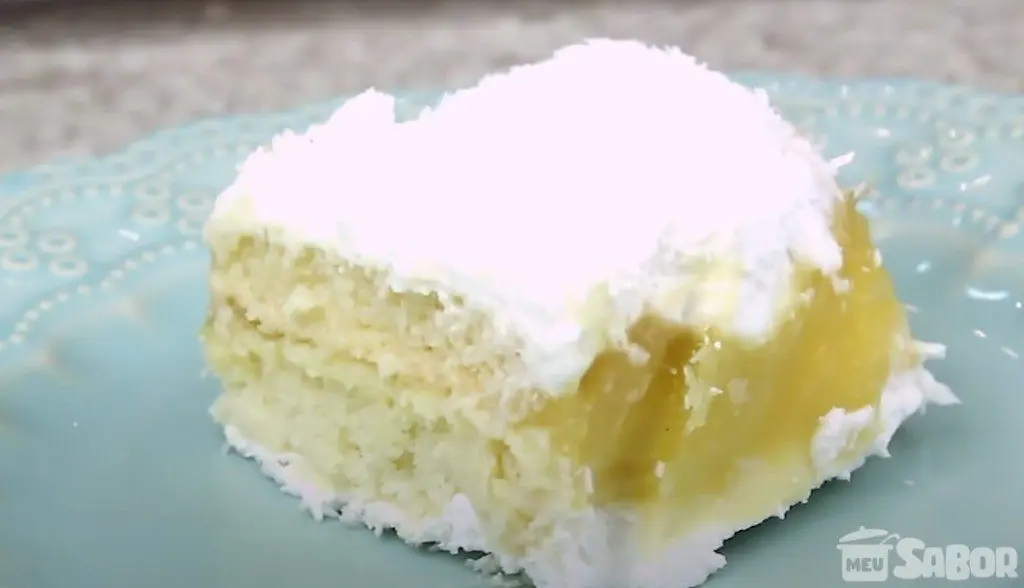 Bolo de abacaxi gelado e delicioso! 1 81ffe8e558b05aef2af71d84510f107a