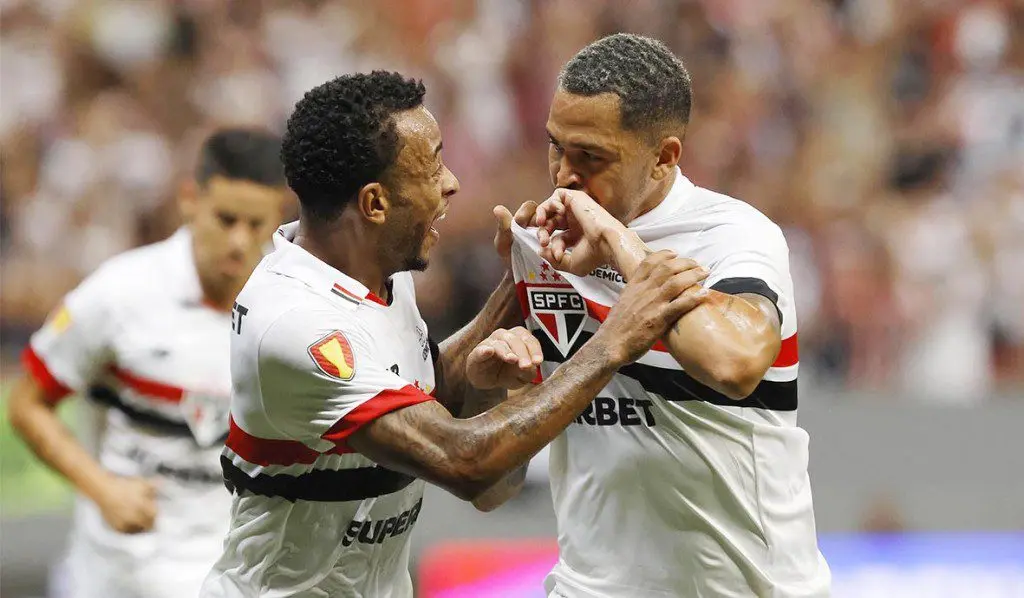 São Paulo brilha na Arena Mané Garrincha e goleia a Inter de Limeira 1 a31fa2c30a57ff03999af599a6a84000