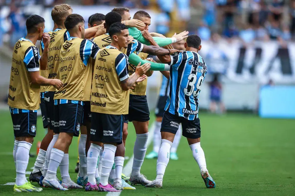 Grêmio goleia no Gauchão e dorme na liderança da competição 1 f6a9ed4b0e5d242dc40e652bd4316aa2