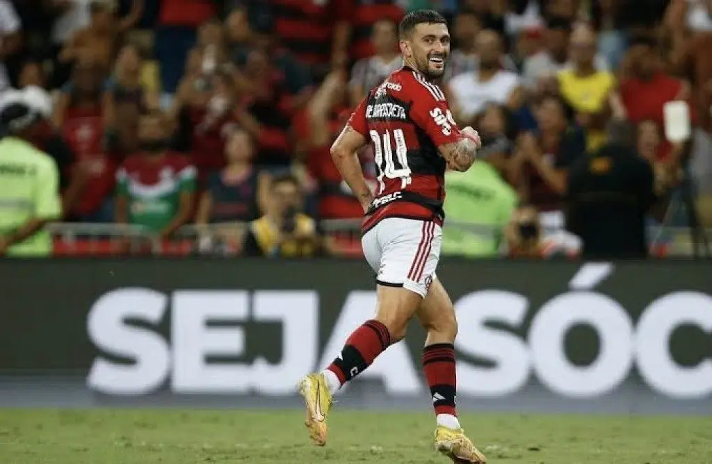 Flamengo vence o Fluminense e garante vaga na final do Campeonato Carioca 1 11ea53f7da814ba9d40a61951201b1e3