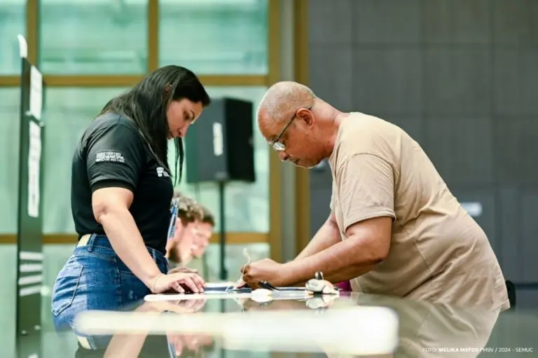 e83bedcf695bb943d362ebcdd4f6e2d5