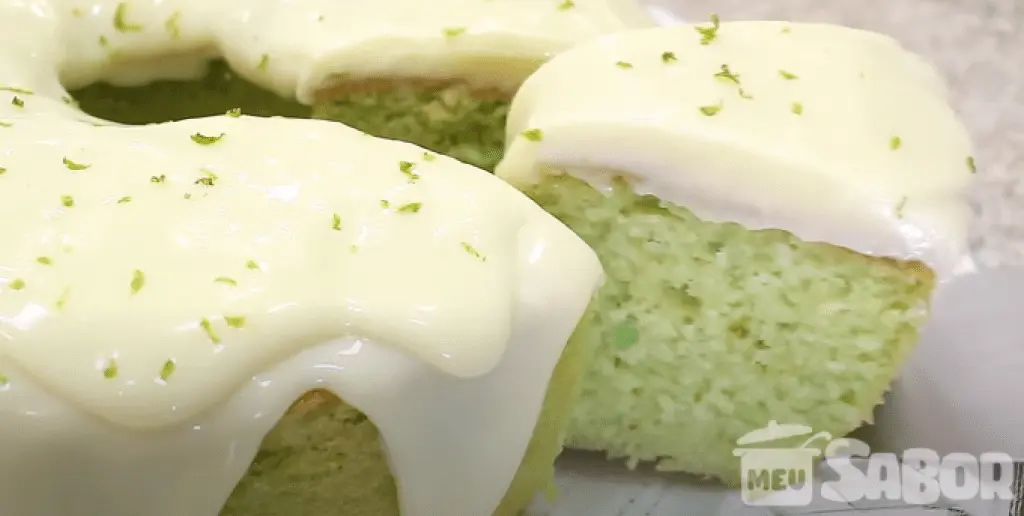 Bolo de limão feito com gelatina 1 47d62d8d6d9e3cd9506fc4b8286a68ea