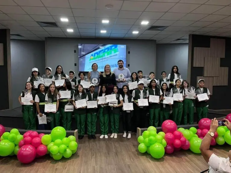 63105108c18d0941290c6c0a4060f3ef