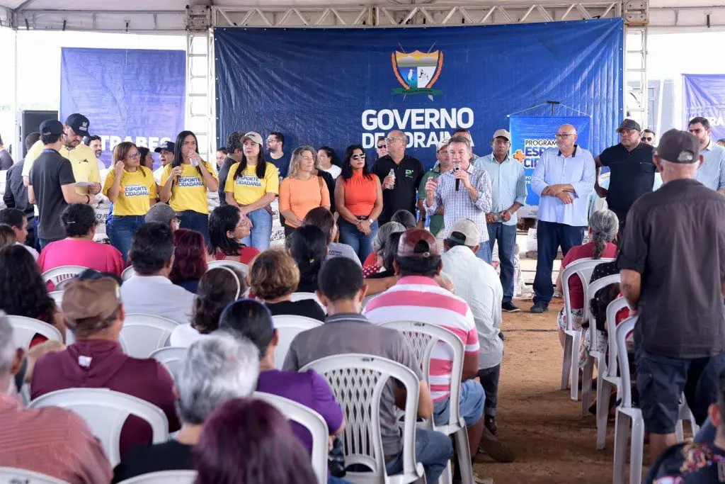 Moradores do PA Nova Amazônia receberam ações do governo neste sábado 1 927fb202ad05549697cc4cfda186003d