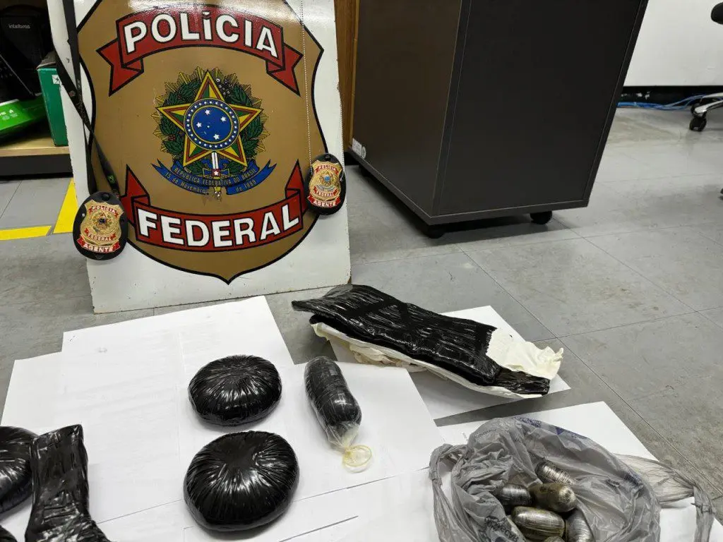 PF prende duas pessoas por tráfico internacional de drogas 1 950383bb694f09ed11e3940c9a71e025