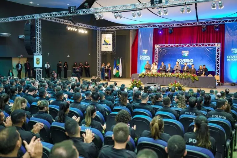 b8965a8cdd43fdc49aee21a8ea63a37b