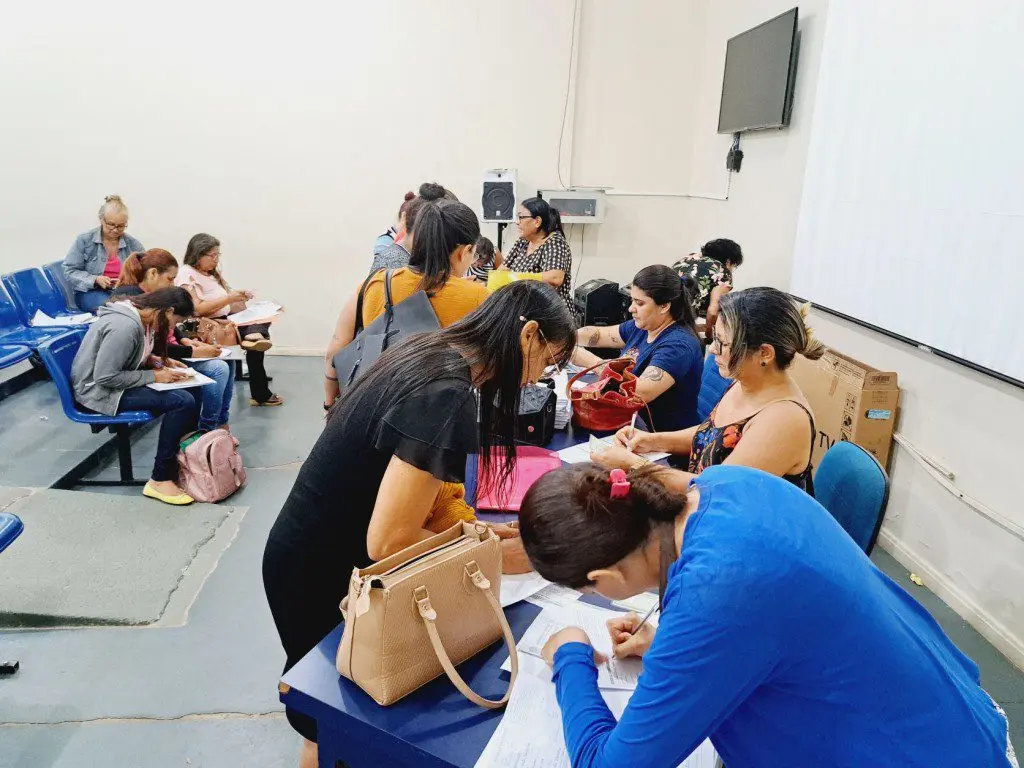 Processo seletivo para contratação de intérprete de Libras e cuidador escolar possui mais de 3 mil inscritos 1 c56b3e93b2e65d790410eac4b1f690bd