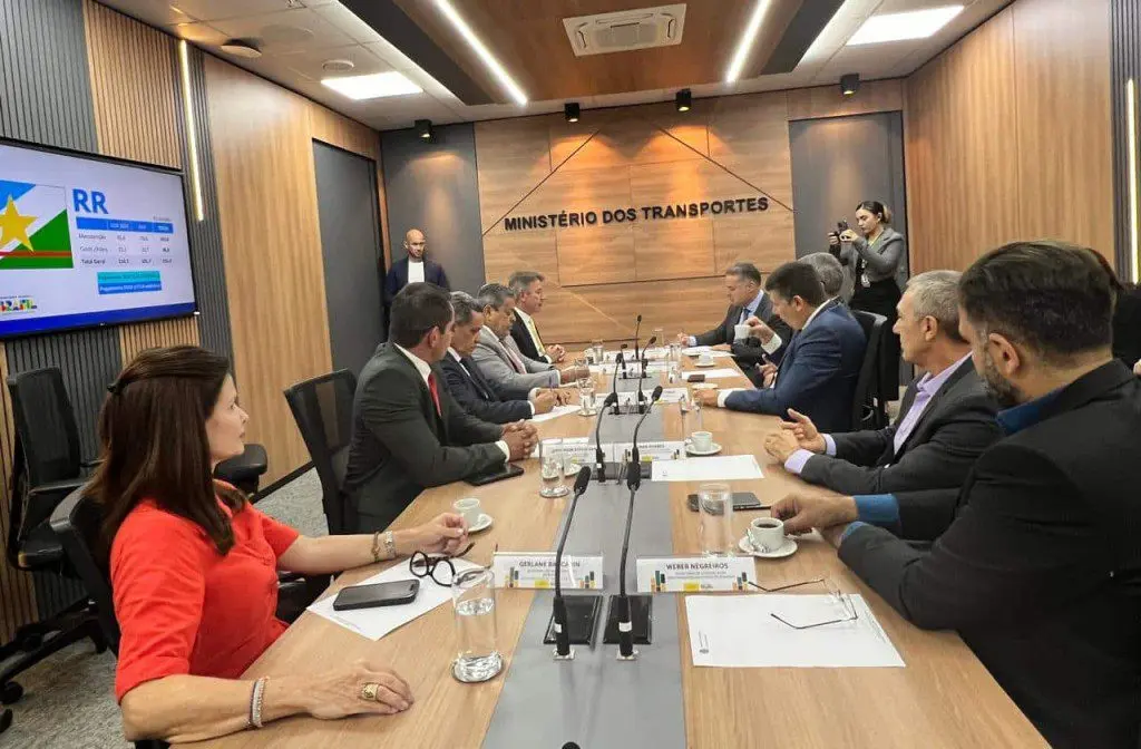 Denarium se reúne com ministro dos Transportes sobre recuperação da rodovia federal 1 fd9f20f0a94785f55ce1c597a6551445