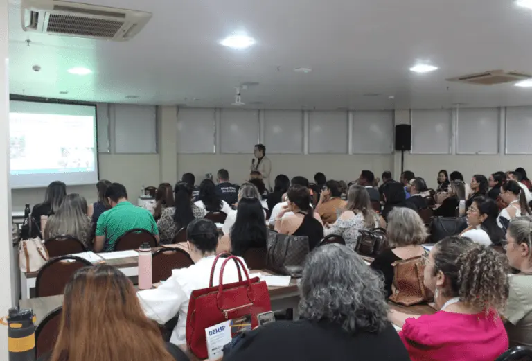 53ee04ec2092c1ea2966a01913d8eef1