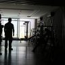 Aneel intima Enel por demora no restabelecimento da energia em