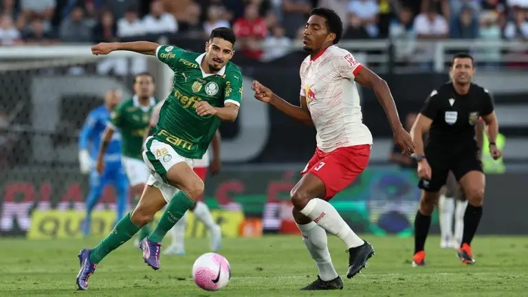 Palmeiras tropeça fora de casa e vê liderança do Botafogo distanciar no Brasileirão 2 Bragantino x palmeiras