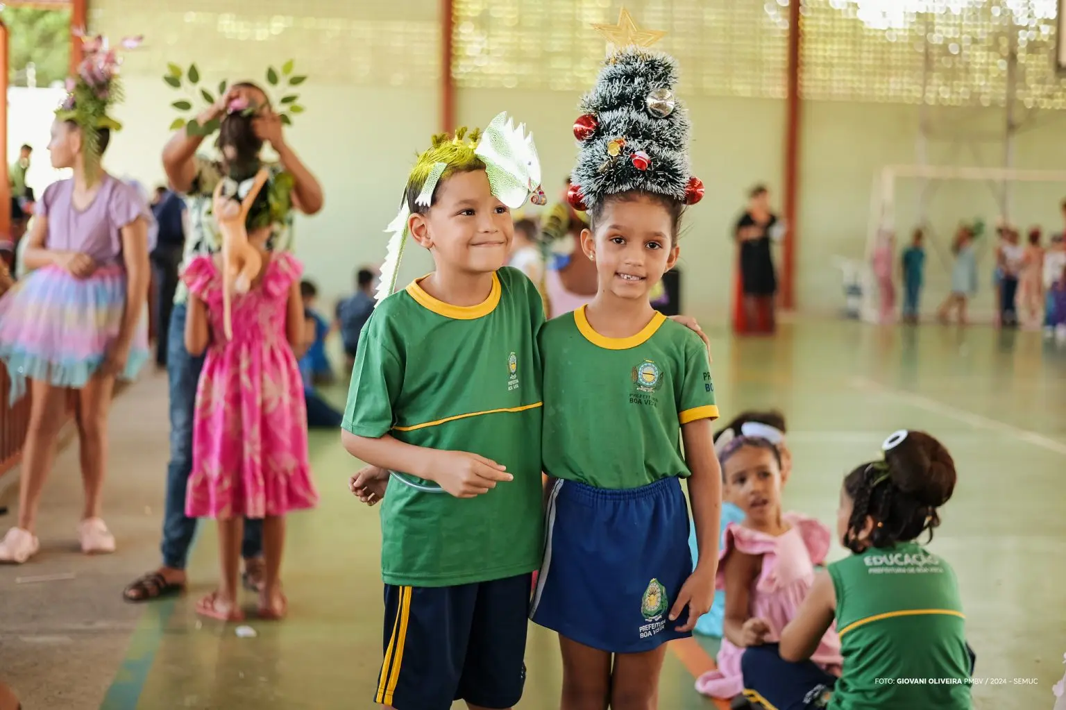 Escolas municipais promovem criatividade e alegria com programação "Dia do Cabelo Maluco" 1 Dia do Cabelo Maluco 5