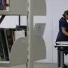 Domingo de eleicoes tres candidatos sao conduzidos a delegacias