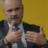 Escolaridade entre servidores publicos e superior aos do setor privado