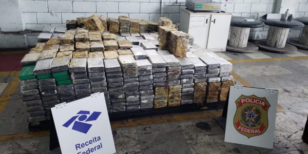 Porto de Santos Receita e PF fazem maior apreensao de
