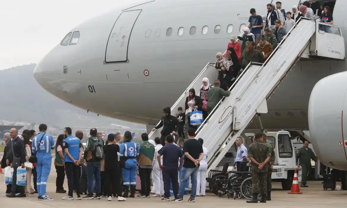 Governo brasileiro envia 6,3 toneladas de medicamentos ao Líbano 1 image 57