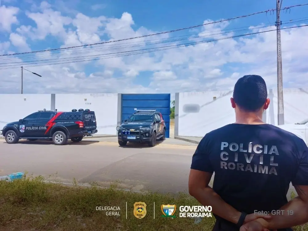 1730485045 44 Policia Civil cumpre ordem Judicial e interdita imovel publico invadido