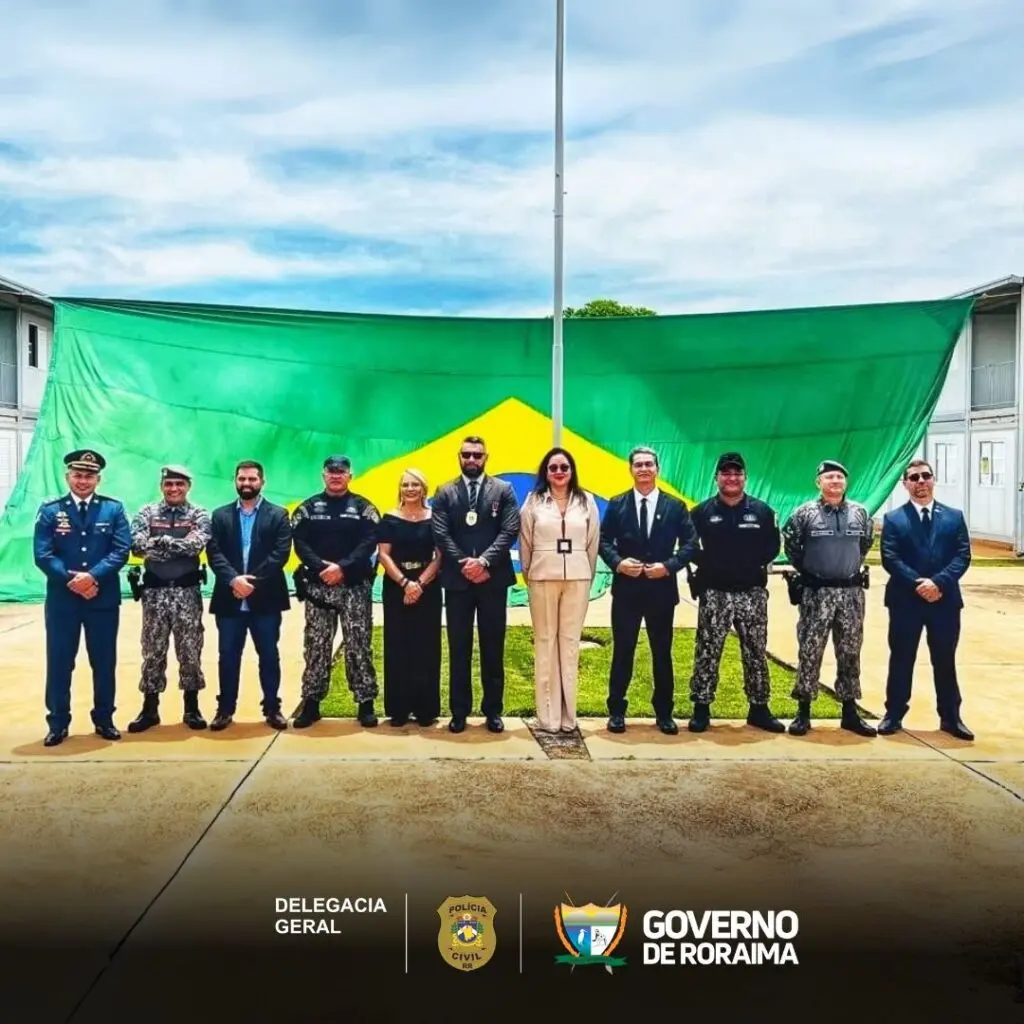 1732998683 220 Delegada Geral recebe honraria durante celebracao dos 20 anos da Forca