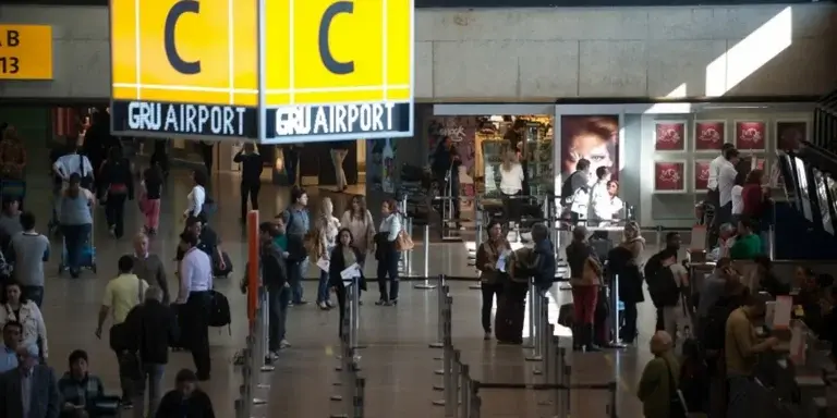 Aeroportos passarao a ter salas especiais para passageiros autistas